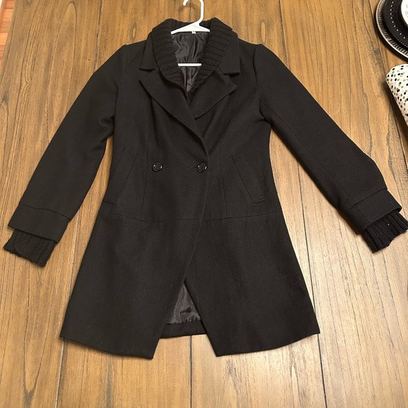 Chic Black Women's Trench Coat - Picture 1 of 9